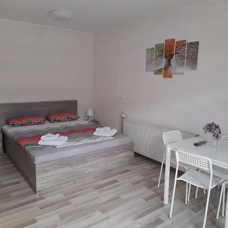 Guest Rooms Ider Saparewa Banja Zewnętrze zdjęcie
