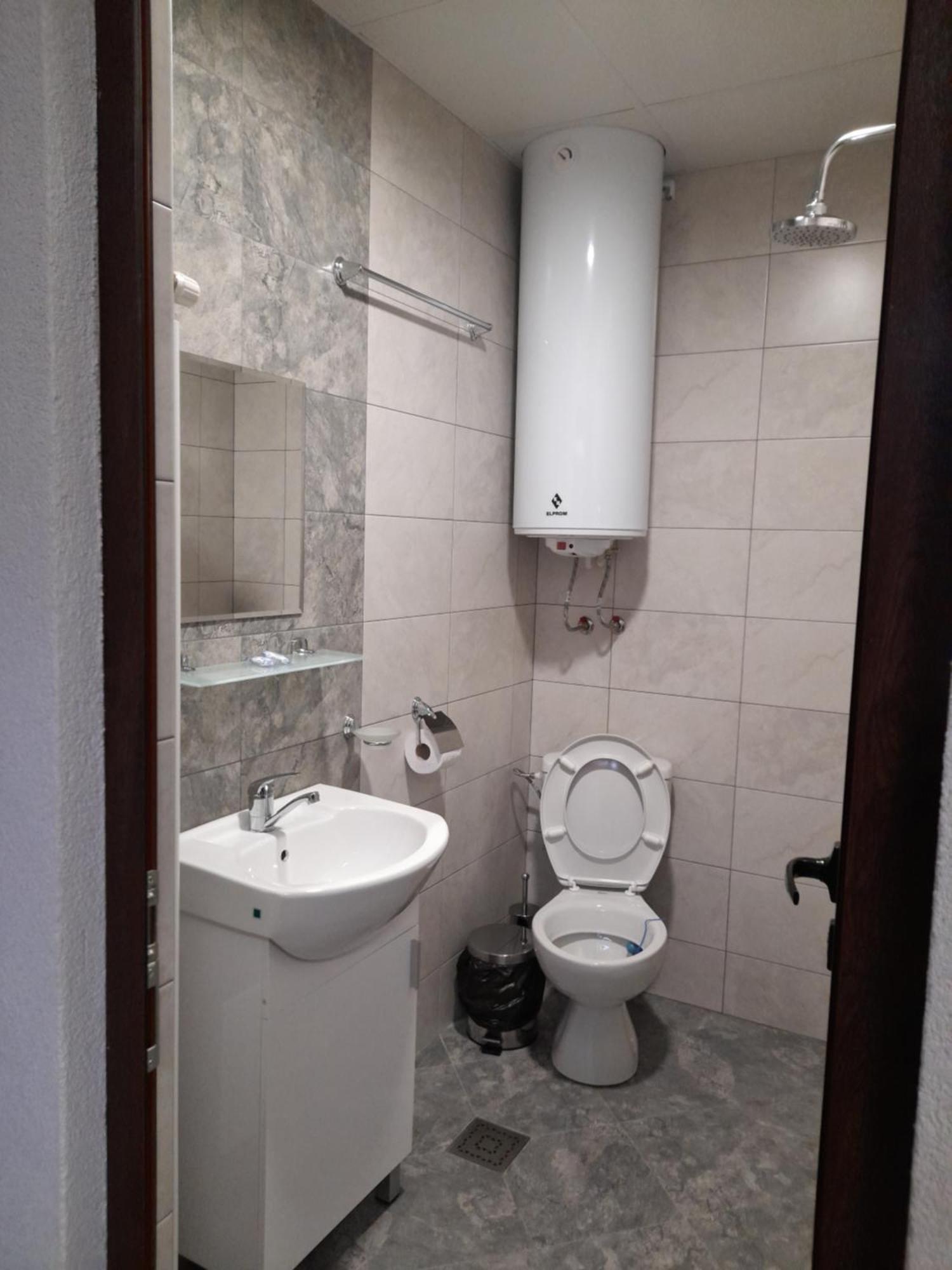 Guest Rooms Ider Saparewa Banja Zewnętrze zdjęcie