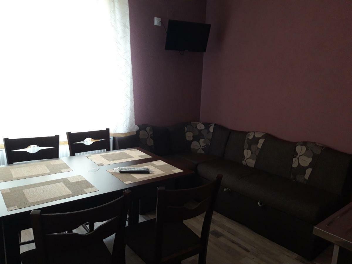 Guest Rooms Ider Saparewa Banja Zewnętrze zdjęcie