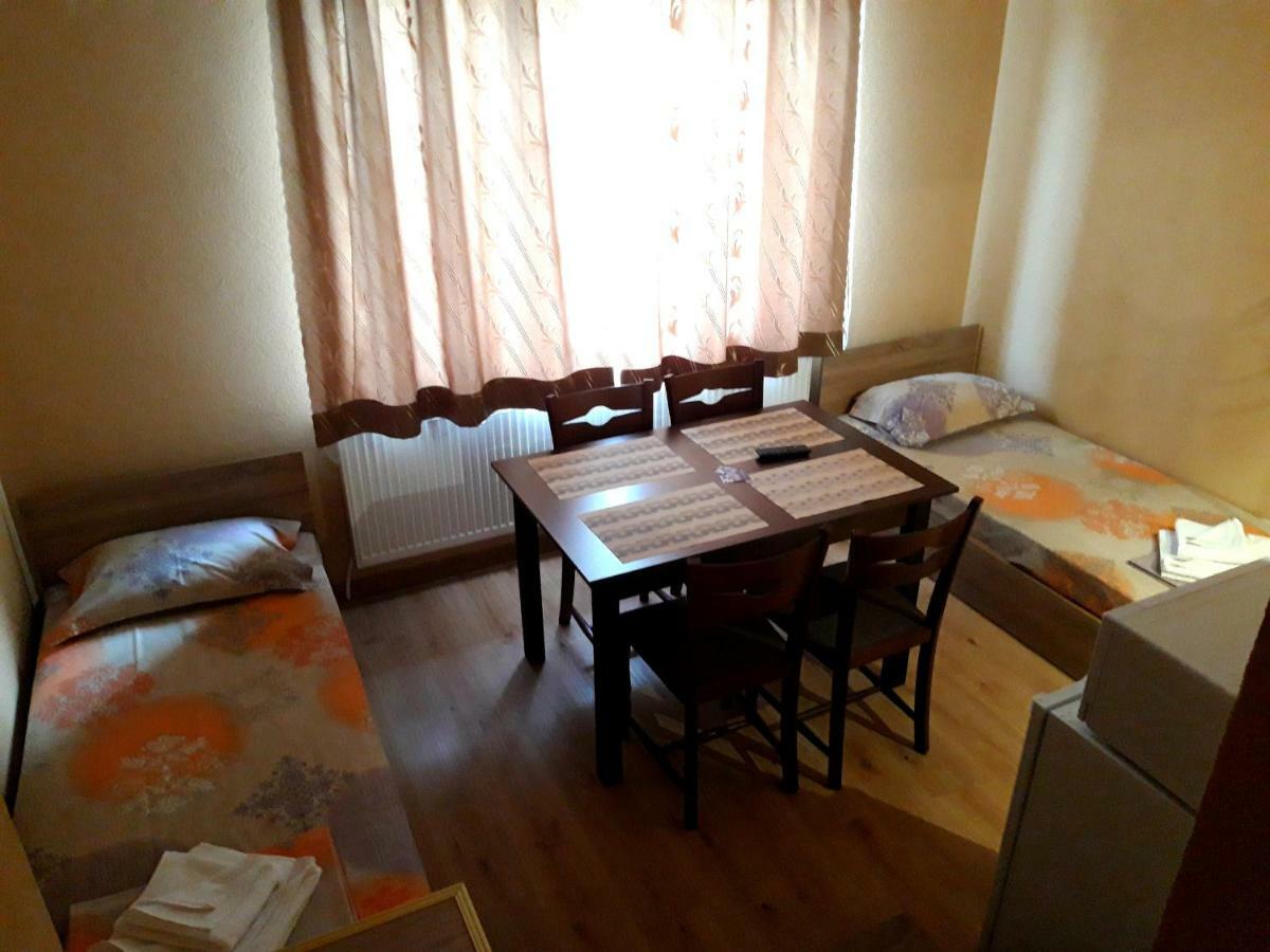 Guest Rooms Ider Saparewa Banja Zewnętrze zdjęcie